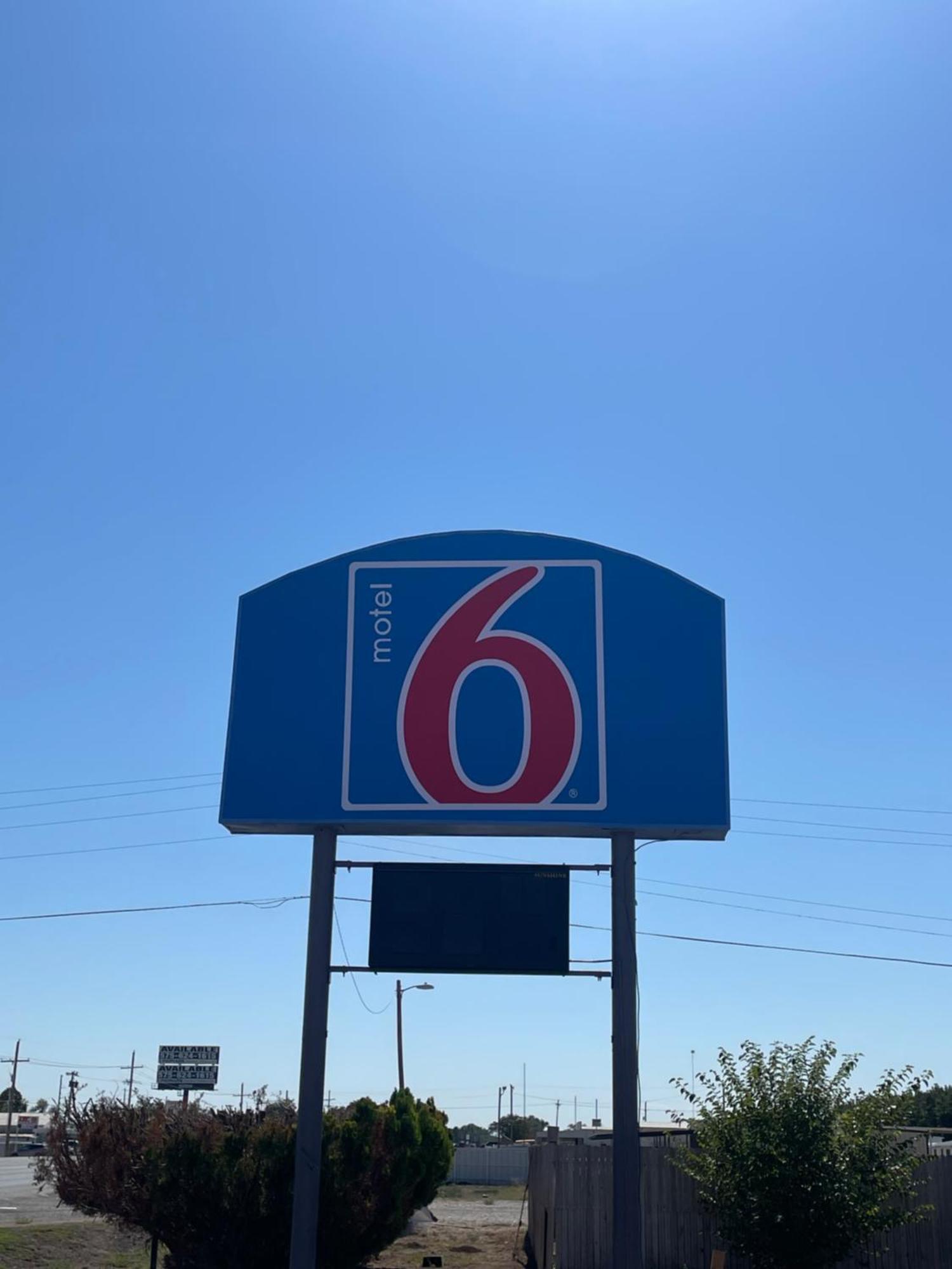 Motel 6 Artesia, Nm Eksteriør bilde